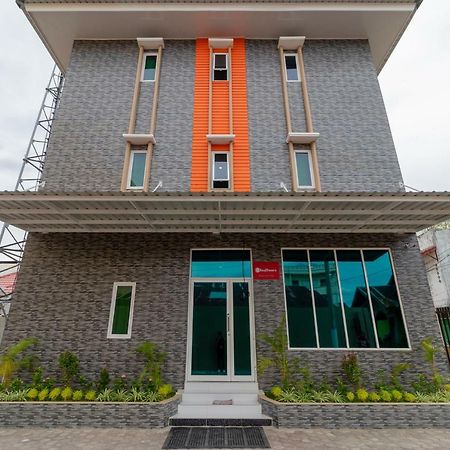 Отель Reddoorz Syariah @ Panglima Polem Aceh Банда-Ачех Экстерьер фото